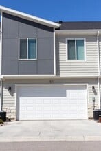 Building Photo - 270 E 1825 N