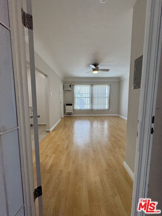 Building Photo - 265 S Manhattan Pl