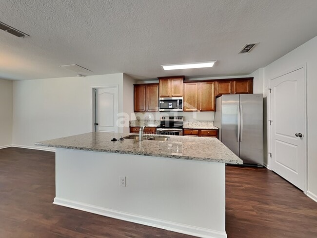 Building Photo - 2066 Tyson Lake Dr