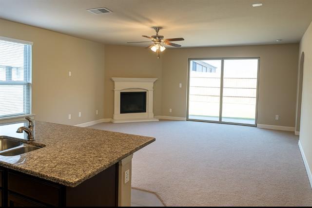 Building Photo - 549 Northwood Dr