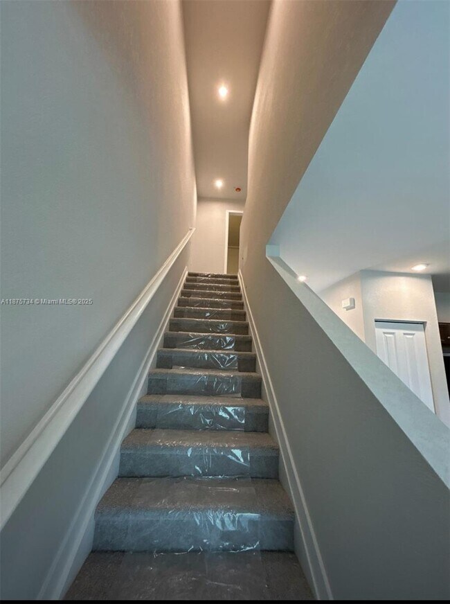 Foto del edificio - 1070 W Davis Pkwy