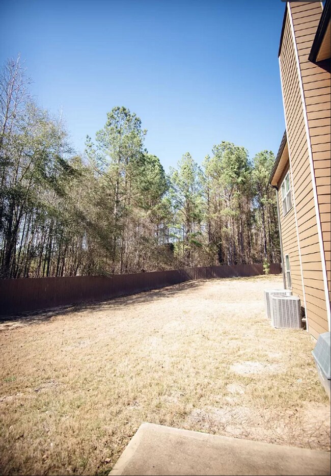Building Photo - COMING SOON - JUNE MOVE IN
