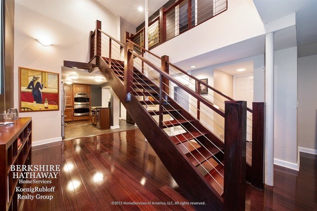 Building Photo - 656 W Buckingham Pl