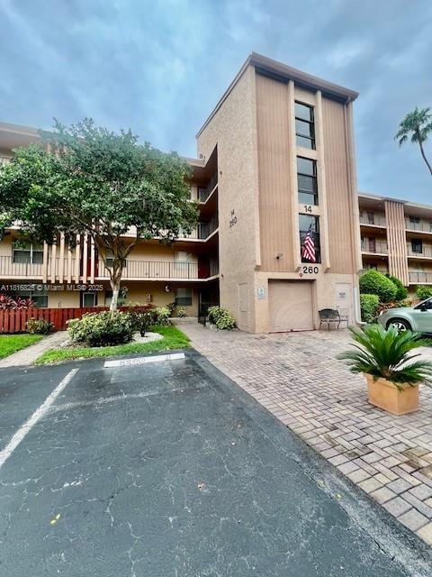 Foto principal - 260 NW 76th Ave