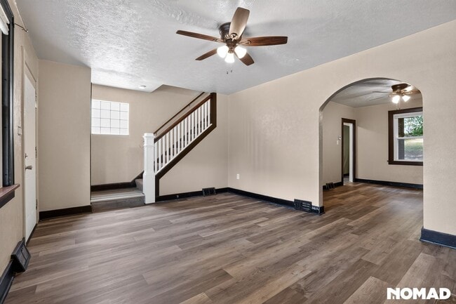 Building Photo - 523 Ridge Ave