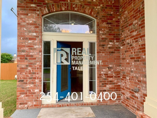 Building Photo - 10121 Orchid Ln