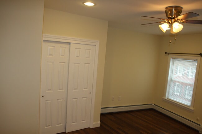 Building Photo - 46 W Main St