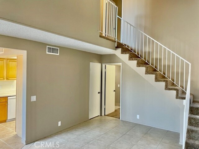 Foto del edificio - 51085 Eisenhower Dr