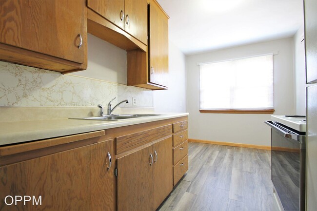 Building Photo - 4322 N 52nd St