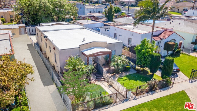 Building Photo - 642 W 109th Pl