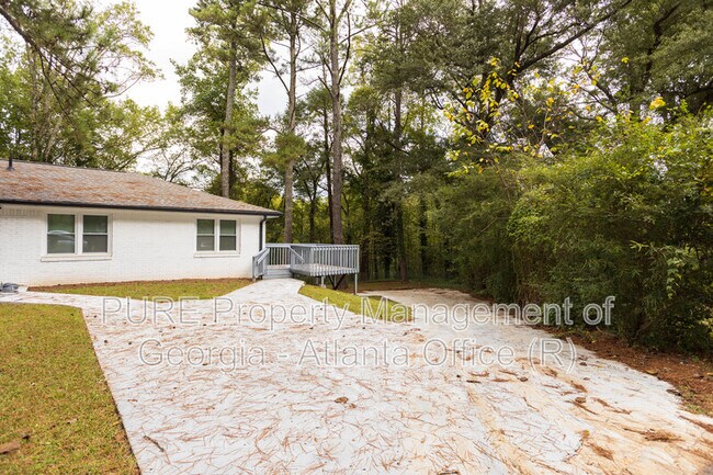 Foto del edificio - 1138 Gerald Pl SW