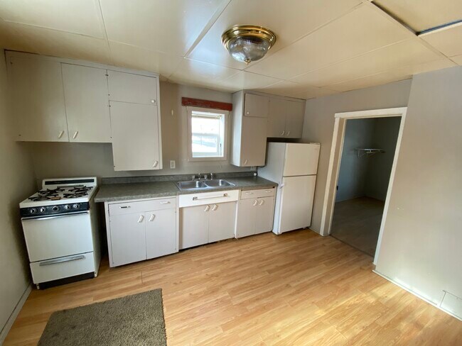 Foto del edificio - 103 Kneale Ave S