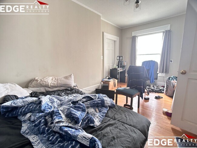 Foto del edificio - Great value four bedroom available in Brig...