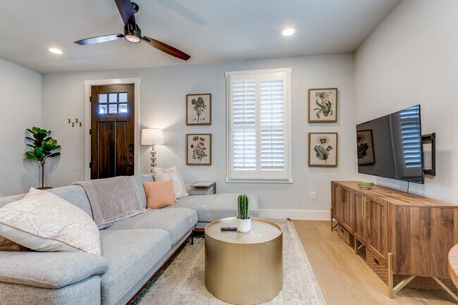 Building Photo - FURNISHED 3-BEDROOM HOME IN TOBIN HILL