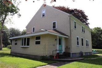 Building Photo - 140 Maple Ave