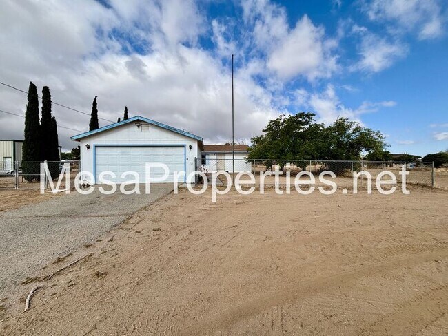 Foto del edificio - 9964 Arroyo Ave