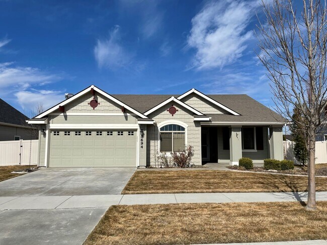 Building Photo - Beautiful 2 bed, 2 bath home with office/3rd bedroom in Eagle just off State and Linder in the Pr...