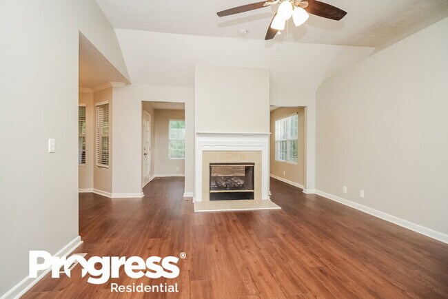 Building Photo - 2647 Danbury Cir