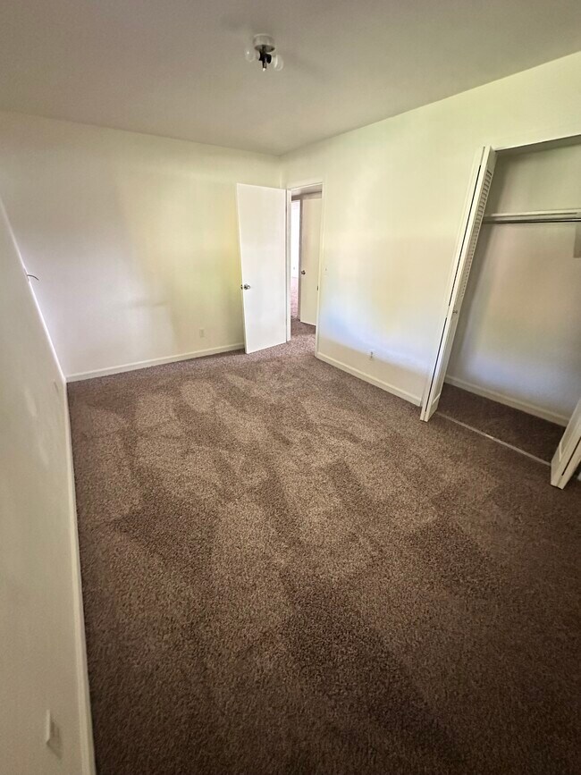 Building Photo - 6684 Zang Ct