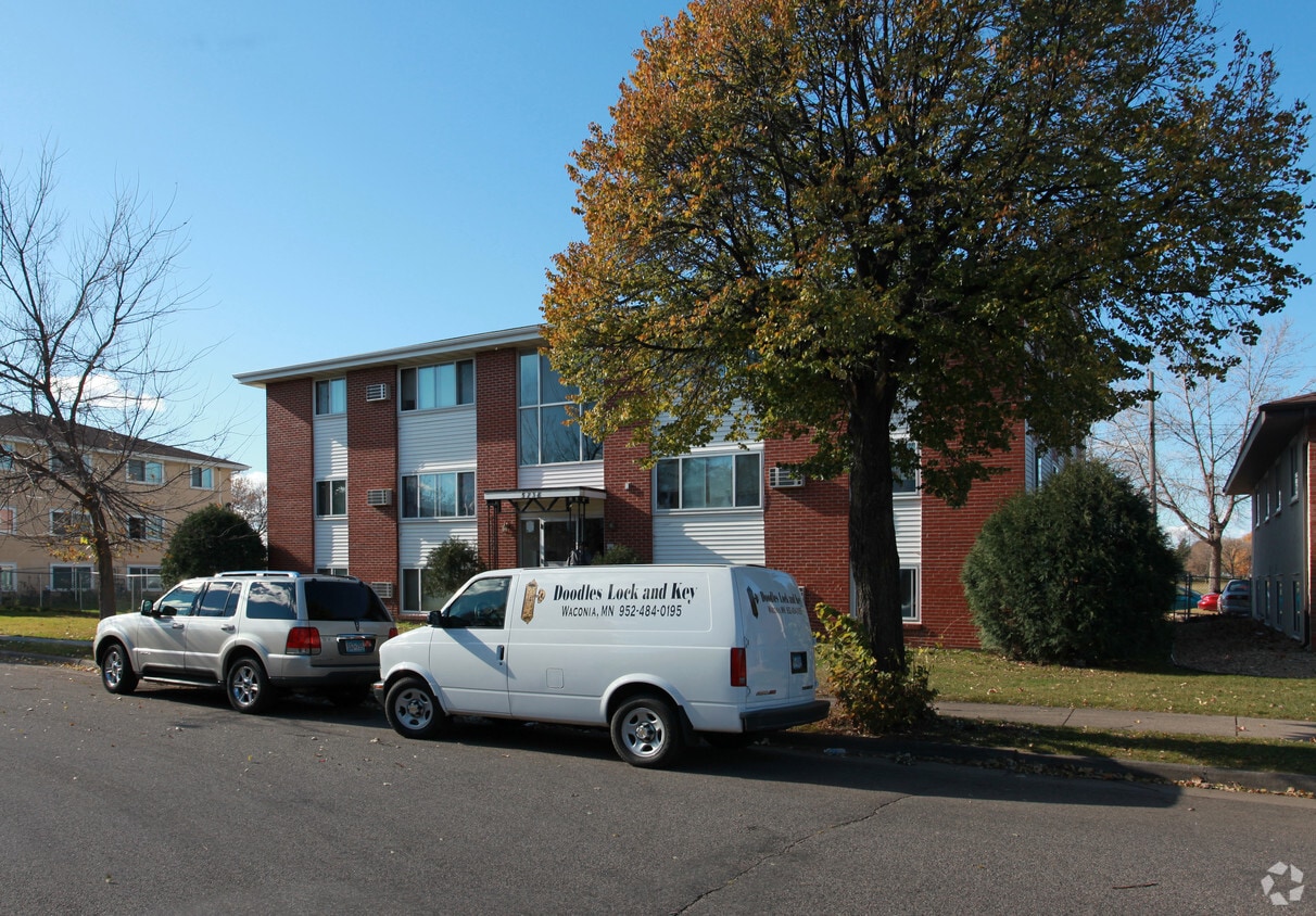 Building Photo - 5738 Bossen Ter
