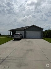 Building Photo - 3030 Iris Cir