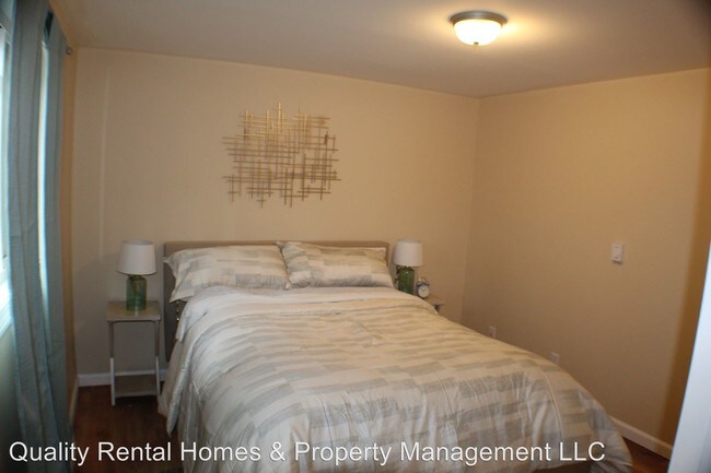 Foto del edificio - 5247 Harold Dr