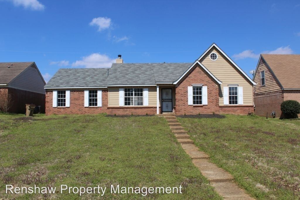 Primary Photo - 3 br, 2 bath House - 6734 State Line Rd.
