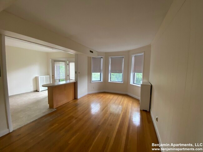 Foto del edificio - 1161 Commonwealth Ave