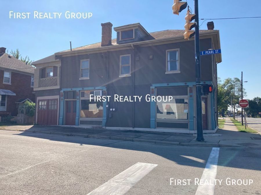 Primary Photo - 1 Bedroom Upstairs Apartment, Move in Ready!