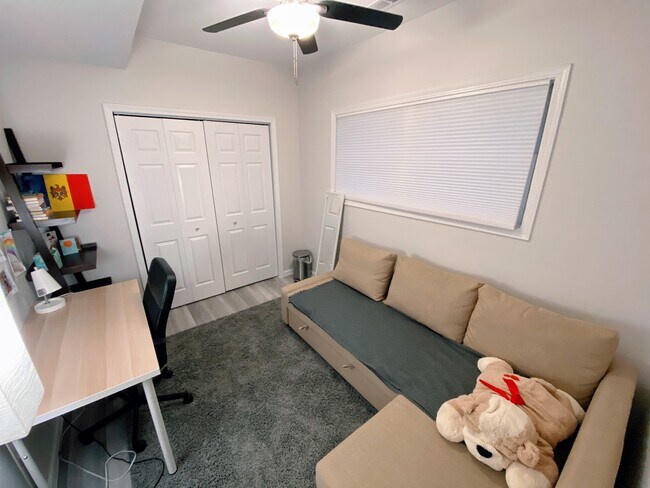 Foto del edificio - 1523 W Fry St