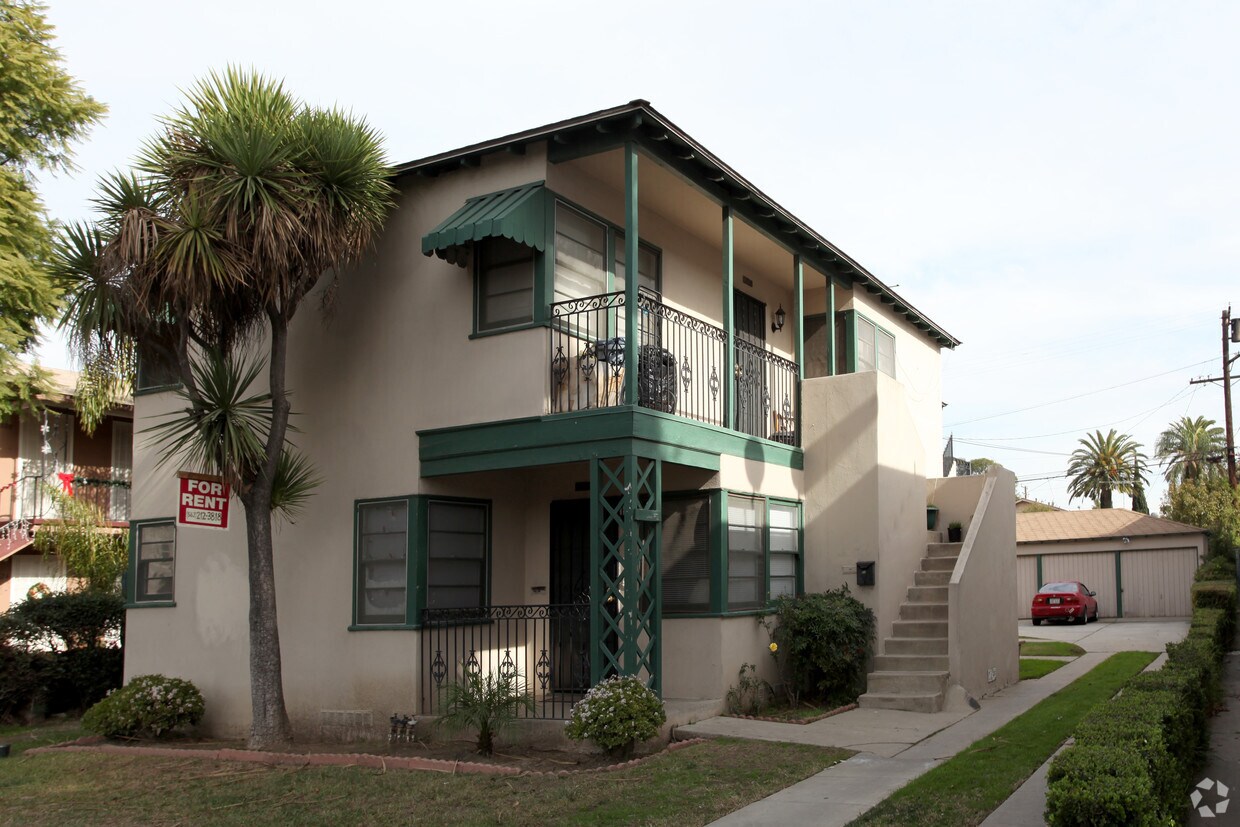 Primary Photo - 816 Cherry Ave