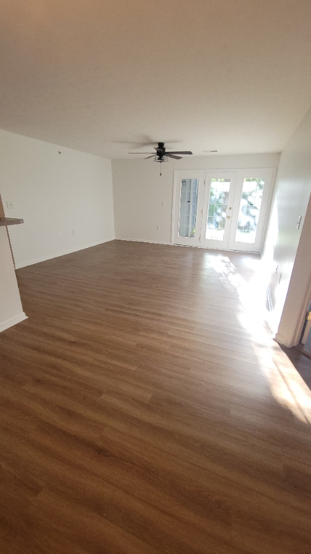 Foto del edificio - 6403 Shelton Circle