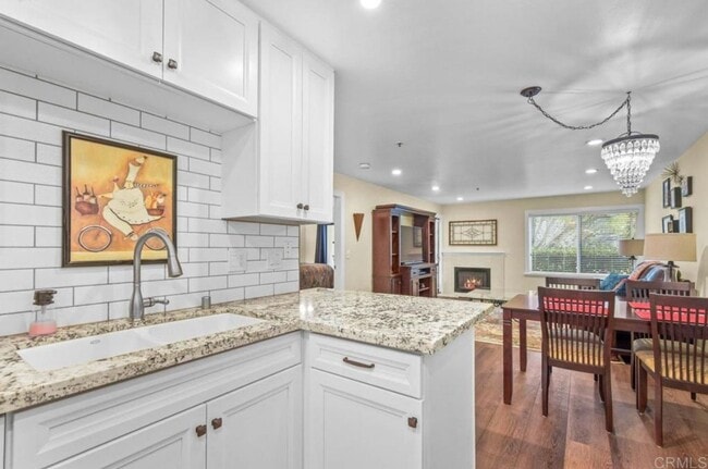 Building Photo - Stylish 1-Bed Condo in Tierrasanta