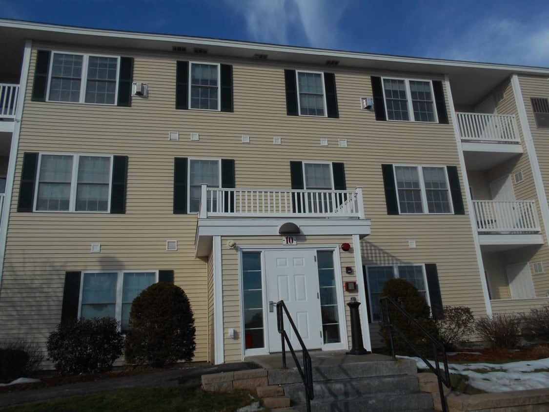 10 Vista Ridge Dr Unit 1, Londonderry, NH 03053 Condo for Rent in