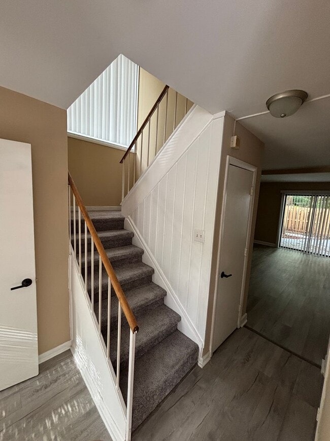 Building Photo - New Listing - Don't Miss Out!