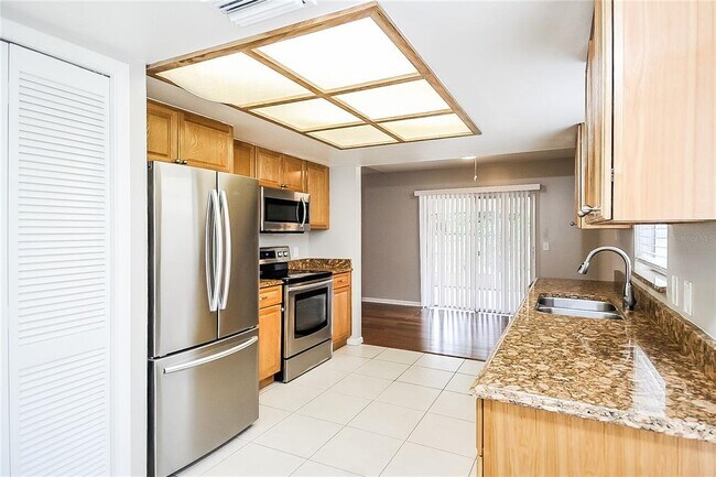 Building Photo - 4633 Cabbage Palm Dr