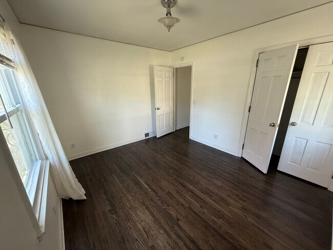 Foto del edificio - 2632 Toledo Ave S