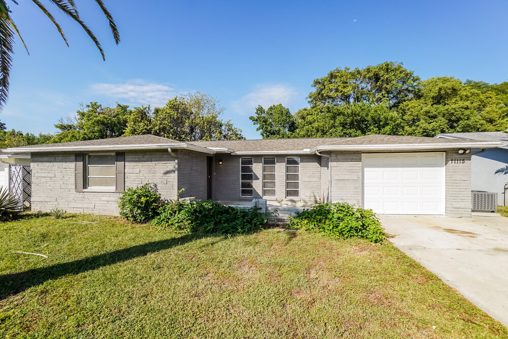 Foto principal - 11115 Areca Dr