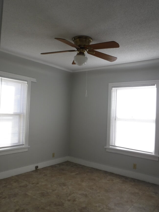 Building Photo - 3617 Penn St