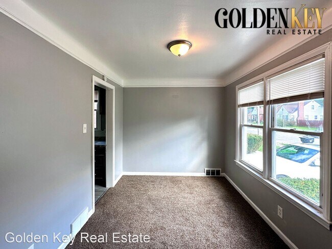 Foto del edificio - 3 br, 1 bath House - 15431 Saratoga St
