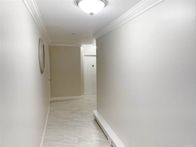 Foto del edificio - 99-37-99-63 63rd Rd