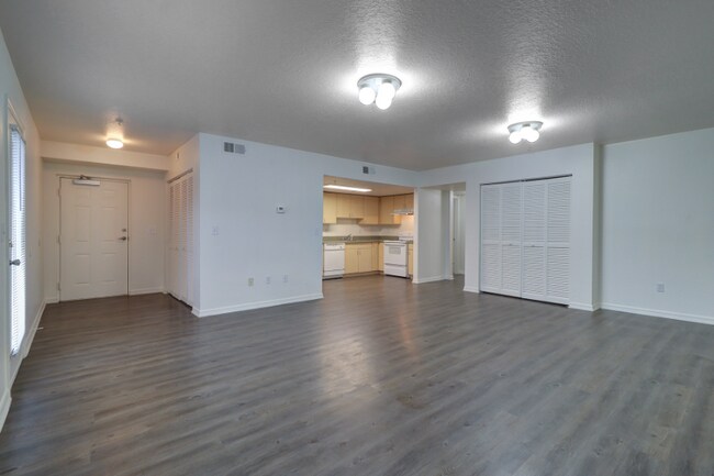 Foto del edificio - 8147 46th Ave N