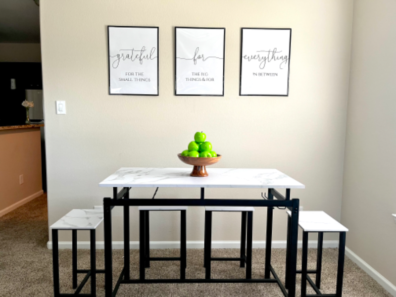 Foto principal - 4822 Higgins St