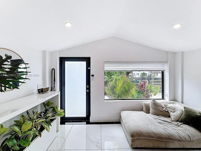 Foto del edificio - 1367 NW 41st St