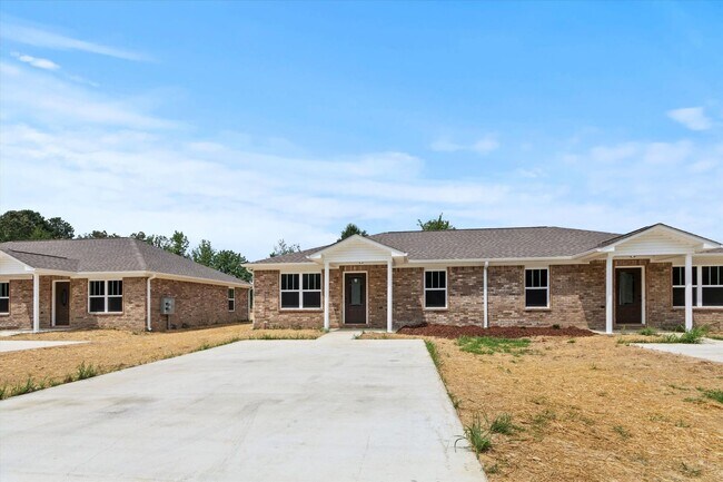 Building Photo - FIRST MONTH RENT FREE! BRAND NEW CONSTRUCT...