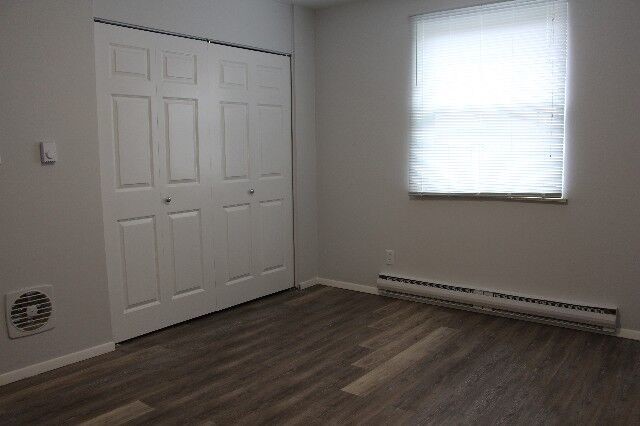 Building Photo - 140 N Jameson Ave