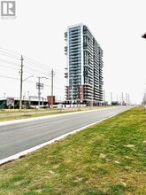 Building Photo - 2550 Simcoe St N