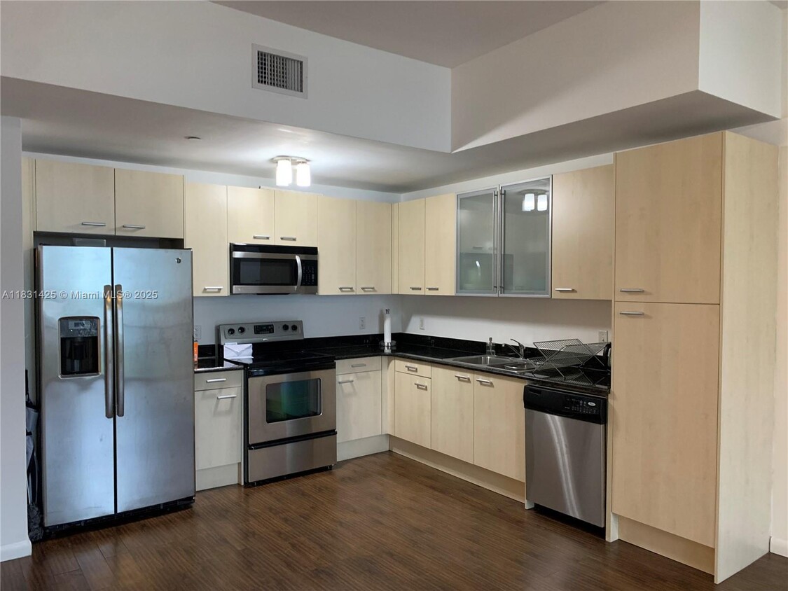 Primary Photo - 1350 NW 8th Ct