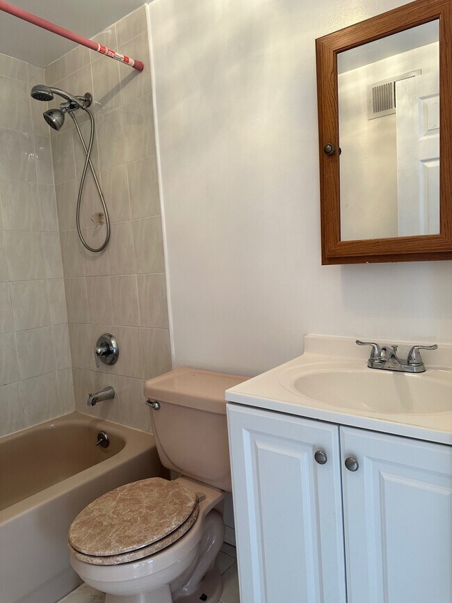 Foto del edificio - 377 Timber Ridge Dr