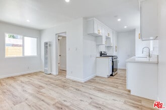 Building Photo - 2318 Glover Pl